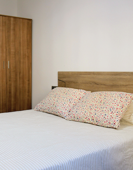 Dormitorio en apartamento de Pontesela